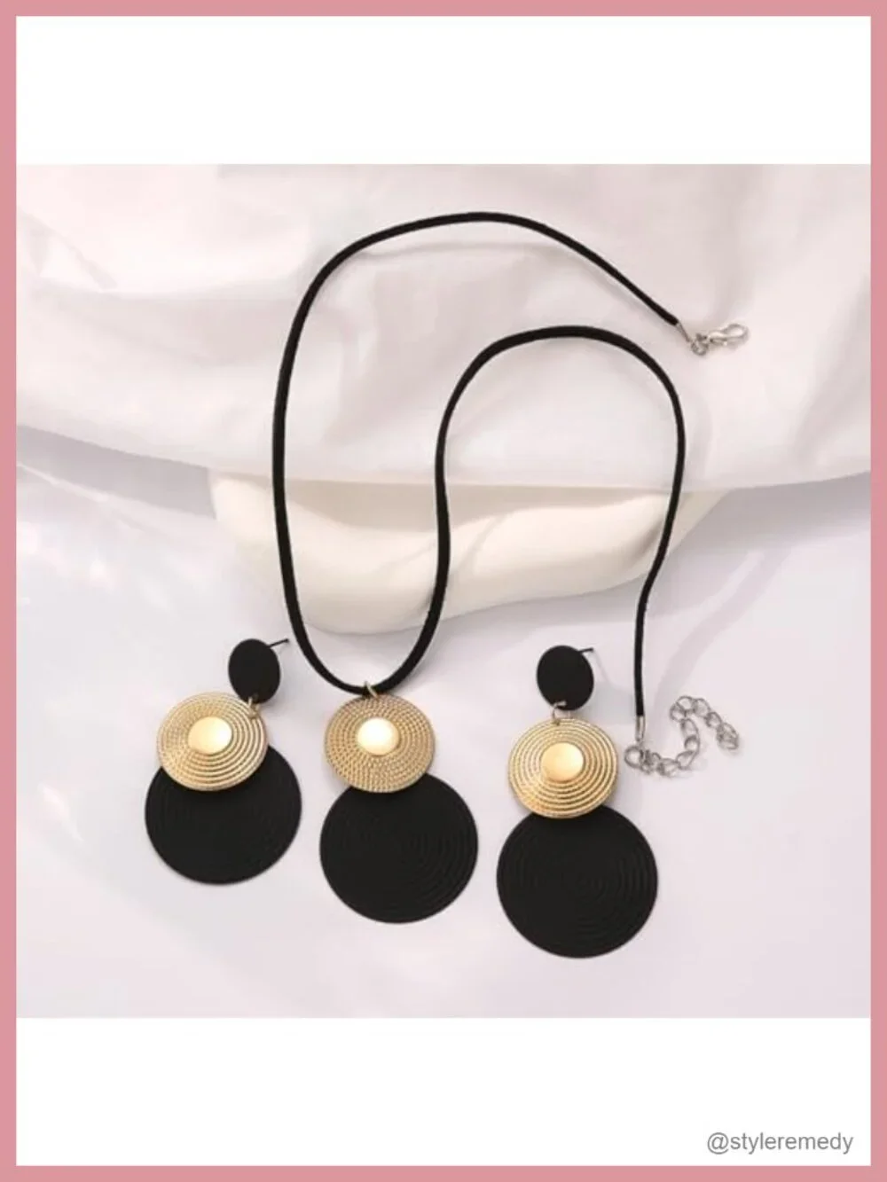 Gold Ethnic Style Round Geometric Dangle Earrings & Necklace Jewelry Set